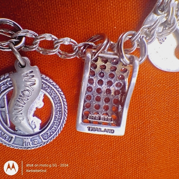 Vtg. One of a Kind Sterling Silver Charm Bracelet 19 Sterling Silver Charms 7.5" - Picture 13 of 15